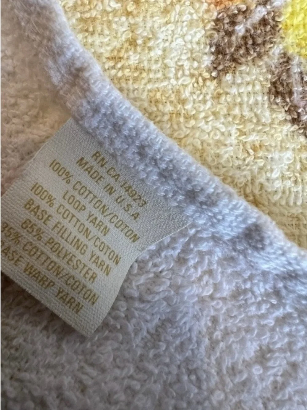 Retro Vintage Bath towel Floral Loop Yarn 100% Cotton Made In USA Yellow Fringe
